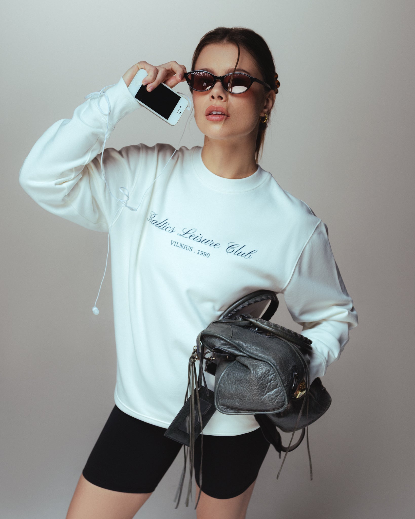 The Members Crew - Off White - Baltics Leisure Club
