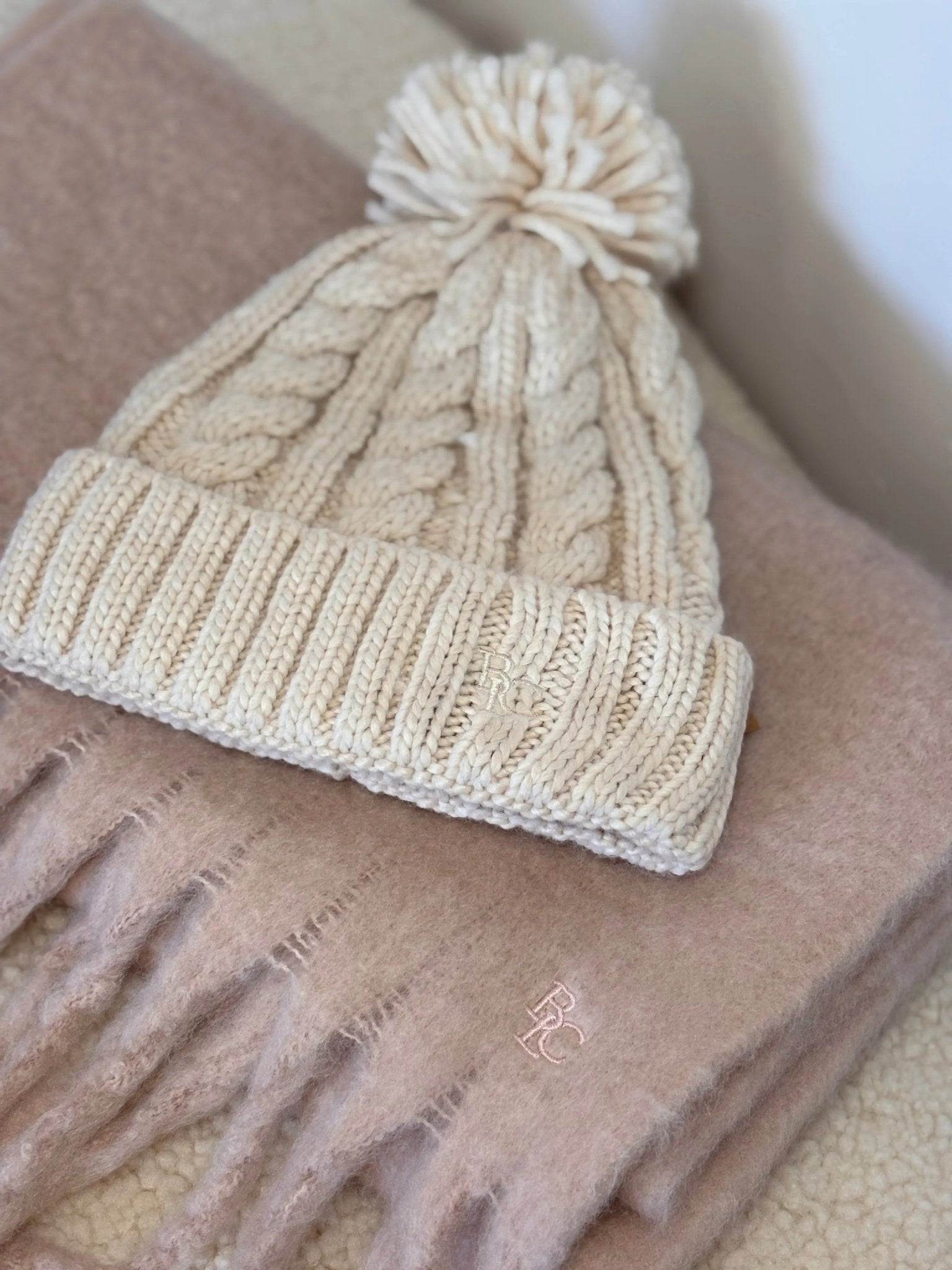 Fluffy Scarf - Baltics Leisure Club