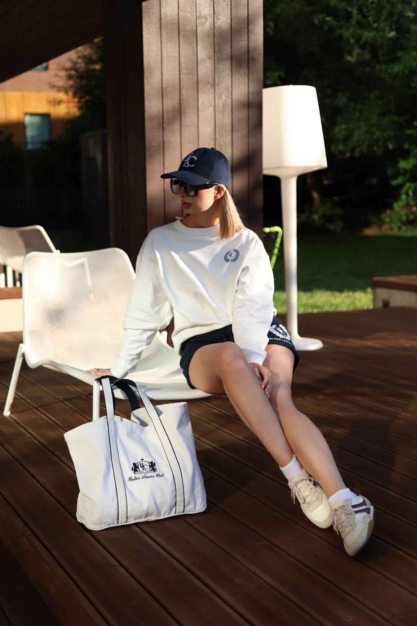 The Club Embroidered Tote Bag – White/Navy - Baltics Leisure Club
